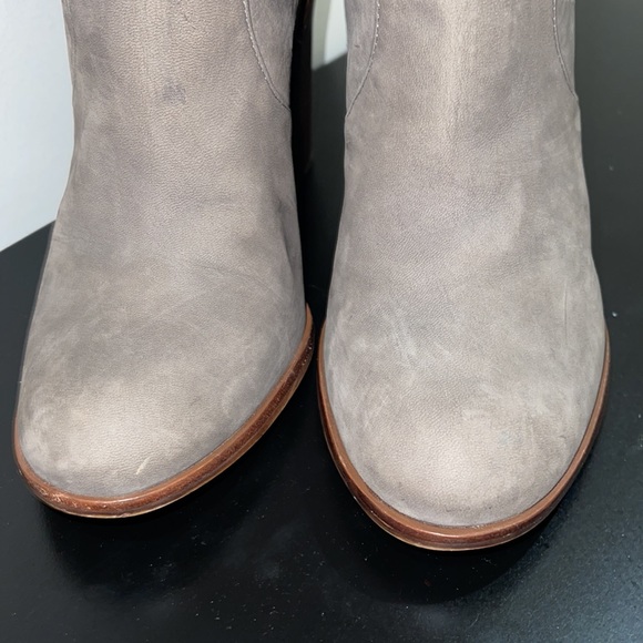 Gianni Bini Back Drop Fringe Boot 7 - Picture 2 of 12